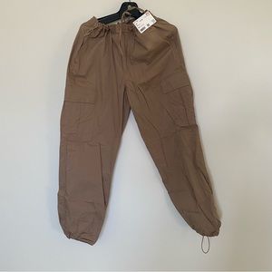 UNIQLO CARGO PANTS